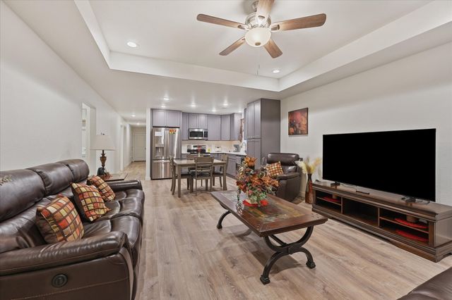 1206 Claude Street, Dallas, TX 75203