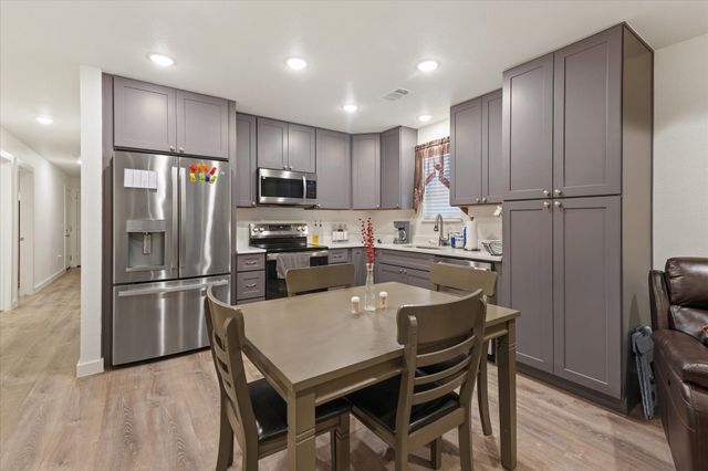 1206 Claude Street, Dallas, TX 75203