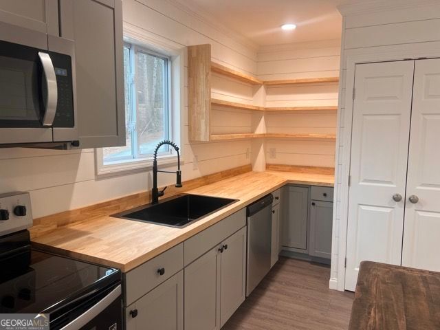 410 Lakeside Hills Road, Martin, GA 30557