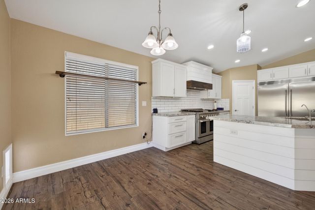 678 W JERSEY Way, San Tan Valley, AZ 85143