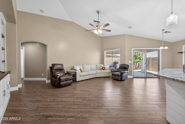 678 W JERSEY Way, San Tan Valley, AZ 85143