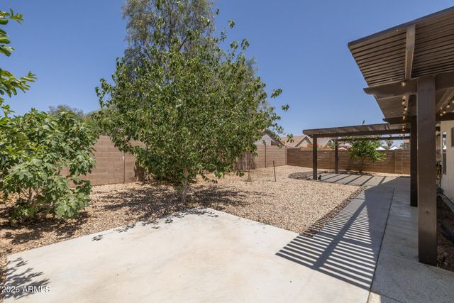 678 W JERSEY Way, San Tan Valley, AZ 85143
