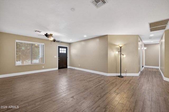 678 W JERSEY Way, San Tan Valley, AZ 85143