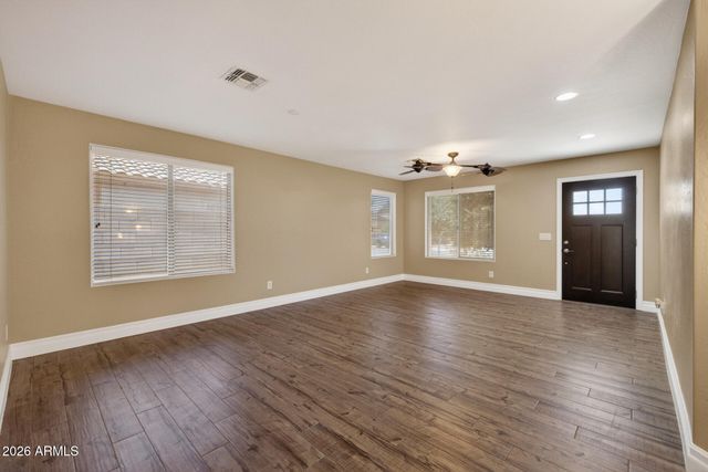 678 W JERSEY Way, San Tan Valley, AZ 85143