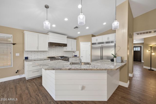 678 W JERSEY Way, San Tan Valley, AZ 85143
