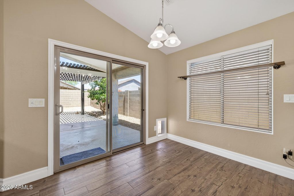 Image 13 of property listing at 678 W JERSEY Way, San Tan Valley, AZ 85143