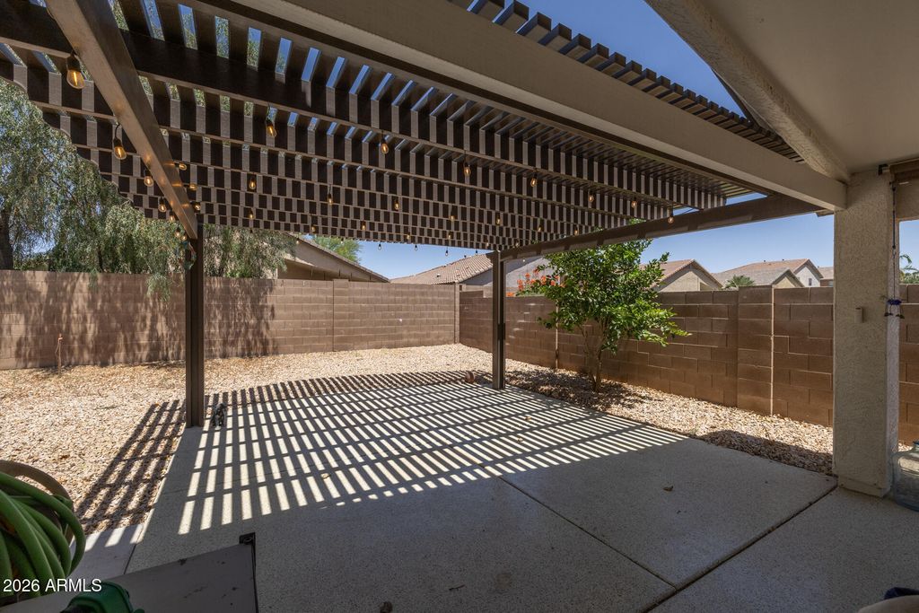 Image 30 of property listing at 678 W JERSEY Way, San Tan Valley, AZ 85143