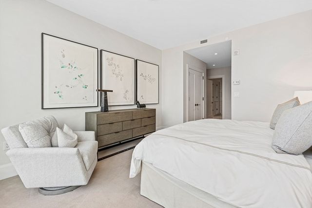 430 Stuart St 31A, Boston, MA 02116