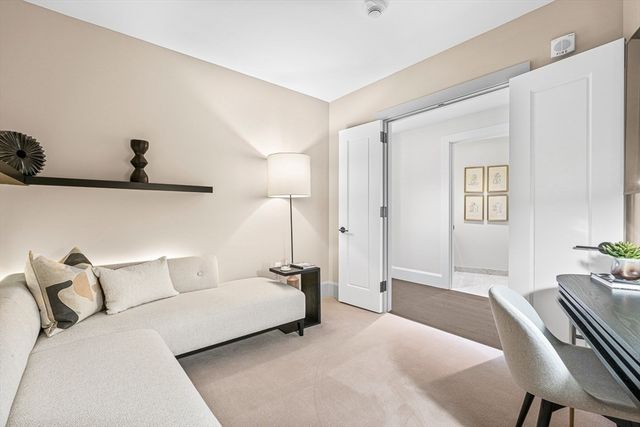 430 Stuart St 31A, Boston, MA 02116