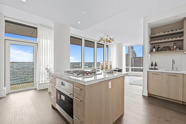 430 Stuart St 31A, Boston, MA 02116