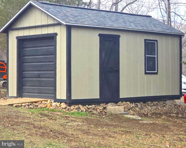 105 BUCKSKIN TRL, Winchester, VA 22602