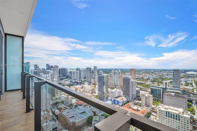 398 NE 5th St PH 4701, Miami, FL 33132