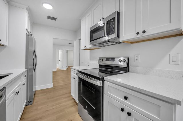 292 S 3RD STREET A and B, Lake Mary, FL 32746