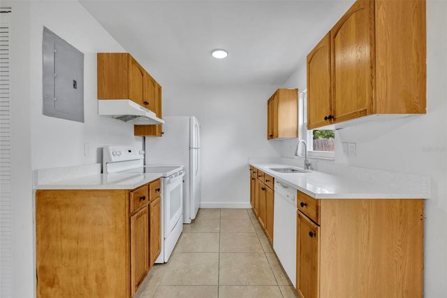 292 S 3RD STREET A and B, Lake Mary, FL 32746