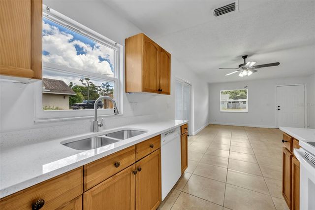 292 S 3RD STREET A and B, Lake Mary, FL 32746