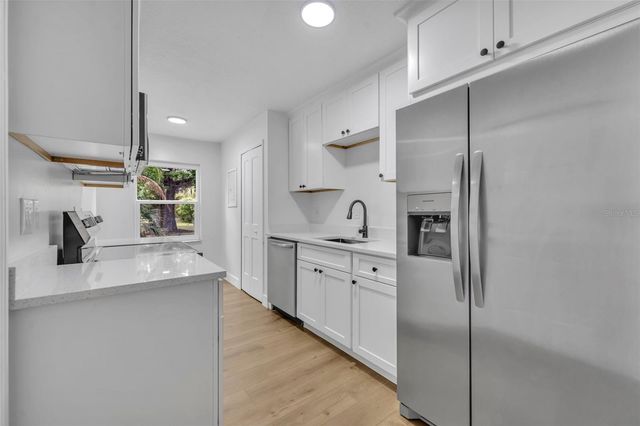 292 S 3RD STREET A and B, Lake Mary, FL 32746