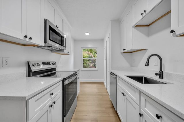 292 S 3RD STREET A and B, Lake Mary, FL 32746