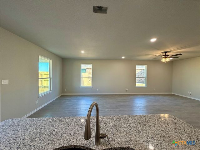 6905 Wizard Drive, Killeen, TX 76549