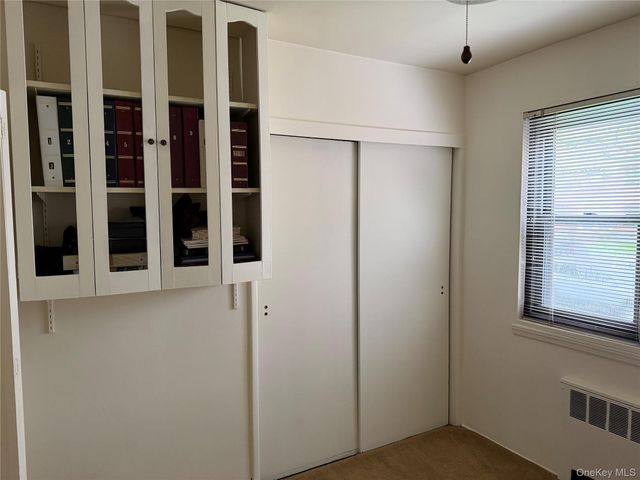 58-58 246th Crescent Lower, Douglaston, NY 11362