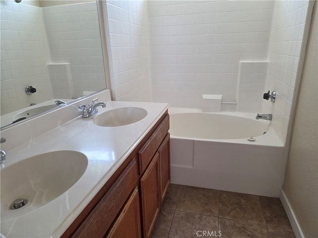 1068 Smoketree Drive, Corona, CA 92882