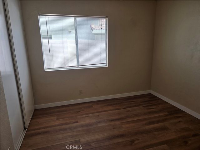 1068 Smoketree Drive, Corona, CA 92882
