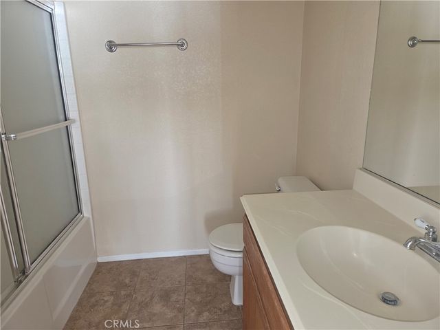 1068 Smoketree Drive, Corona, CA 92882