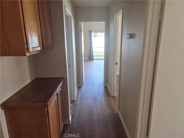 1068 Smoketree Drive, Corona, CA 92882