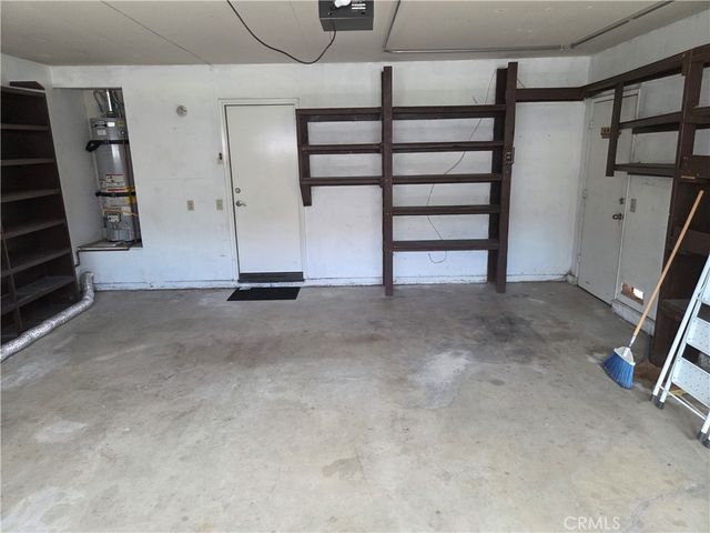 1068 Smoketree Drive, Corona, CA 92882