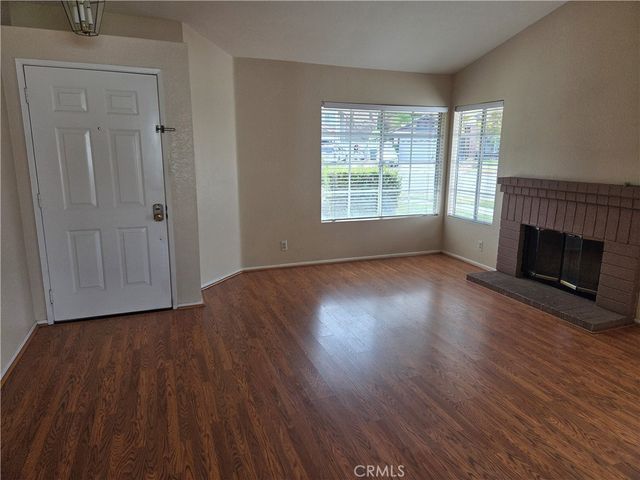 1068 Smoketree Drive, Corona, CA 92882