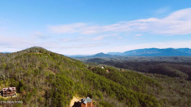 Red Bone Way, Sevierville, TN 37876