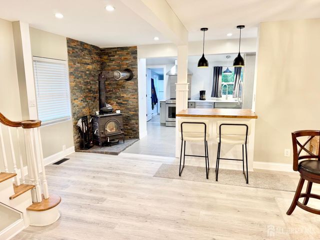 27 Brookside Road, Spotswood, NJ 08884