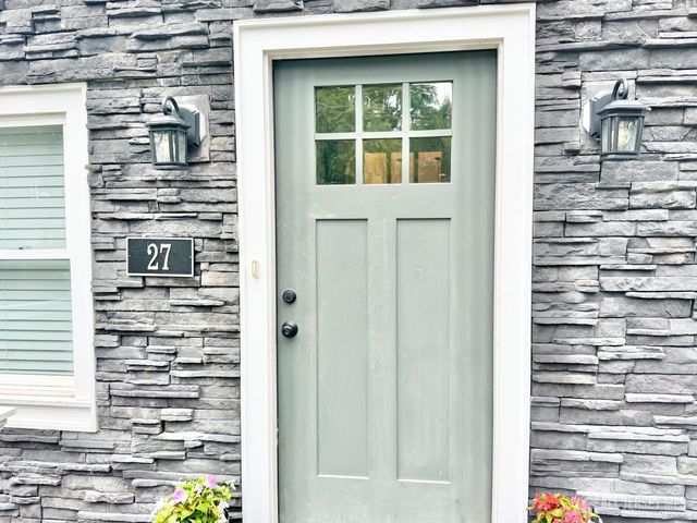 27 Brookside Road, Spotswood, NJ 08884