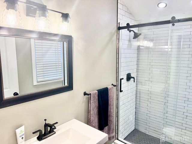 27 Brookside Road, Spotswood, NJ 08884
