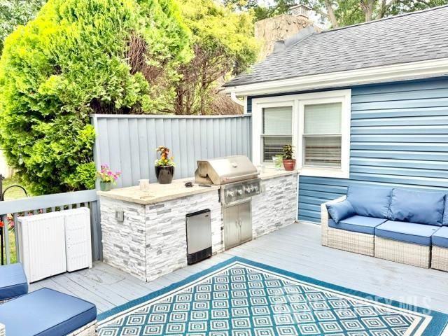 27 Brookside Road, Spotswood, NJ 08884