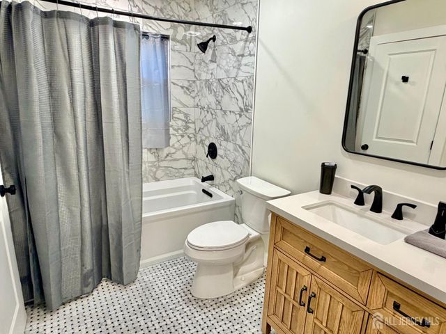 27 Brookside Road, Spotswood, NJ 08884