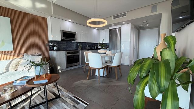 92 SW 3rd St 3607, Miami, FL 33130