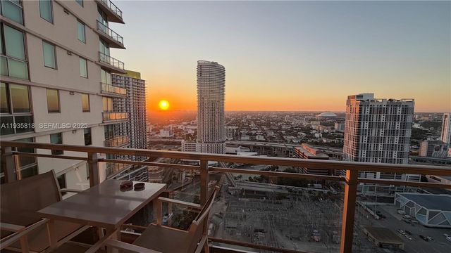 92 SW 3rd St 3607, Miami, FL 33130