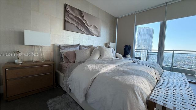 92 SW 3rd St 3607, Miami, FL 33130