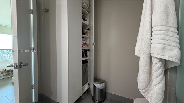 92 SW 3rd St 3607, Miami, FL 33130