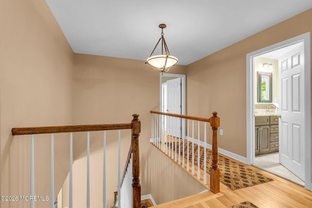 46 Heather Drive, Manalapan, NJ 07726