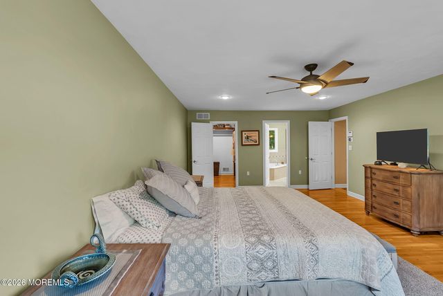 46 Heather Drive, Manalapan, NJ 07726