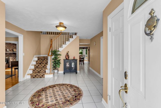 46 Heather Drive, Manalapan, NJ 07726