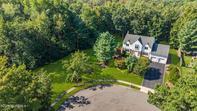 46 Heather Drive, Manalapan, NJ 07726