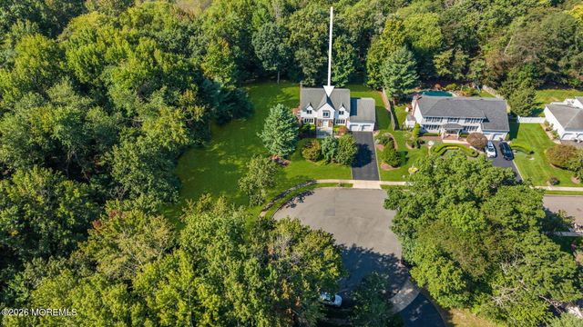 46 Heather Drive, Manalapan, NJ 07726