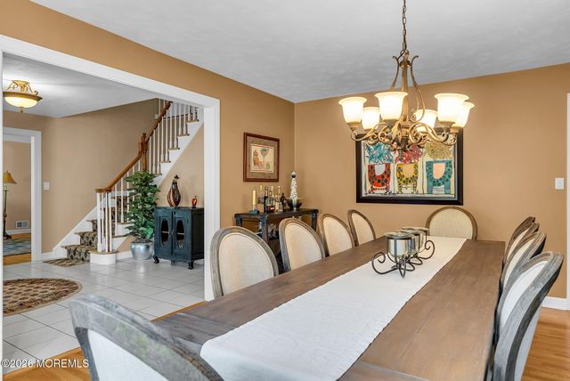 46 Heather Drive, Manalapan, NJ 07726