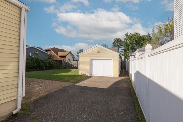 130 ERIE ST, Dumont, NJ 07628