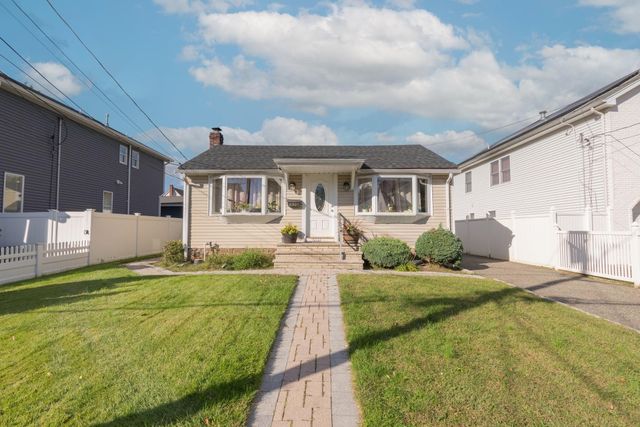 130 ERIE ST, Dumont, NJ 07628