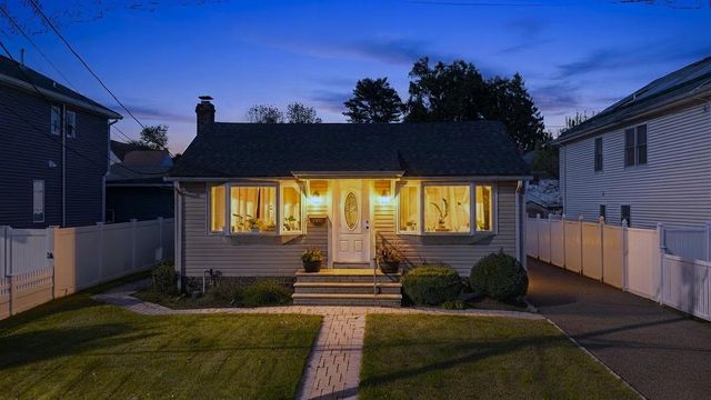 130 ERIE ST, Dumont, NJ 07628