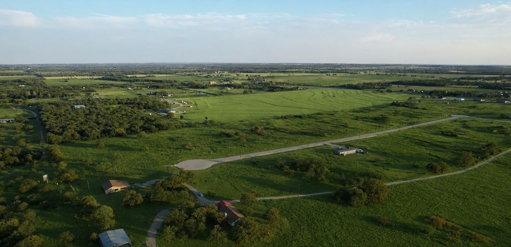 1029 Carnagie Road, Poolville, TX 76487
