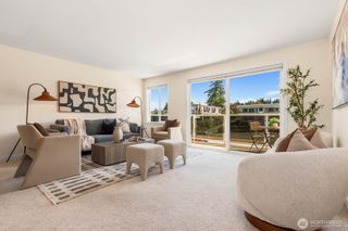 960 5th Ave S #208, Edmonds, WA 98020